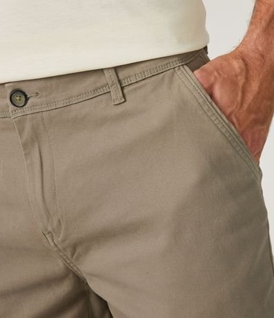 Bermuda Sarga Lisa con Bolsillos 4