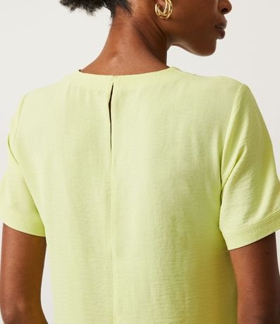 Blusa con Aberturas y Detalles de Pespuntes 6