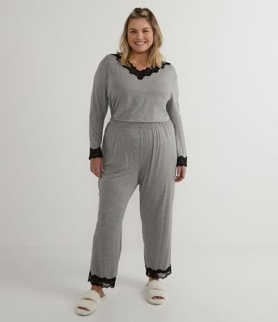 Pijama Largo en Viscolycra con Detalles en Encaje Curve & Plus Size 1