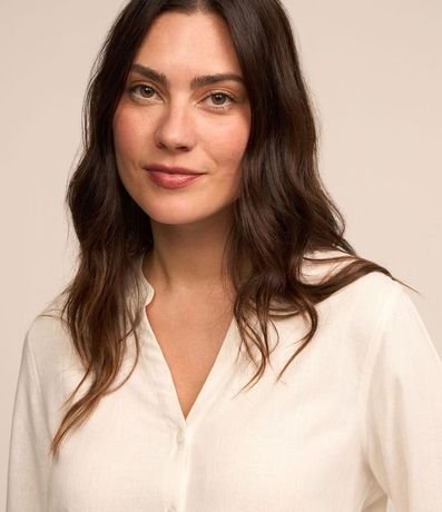 Camisa en Viscolino con Abotonado y Barra Mullet 4