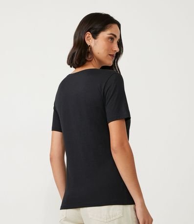 Blusa Básica en Media Malla con Escote V 3