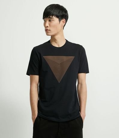 Remera Manga Corta Estampa Triángulo Infinito 1