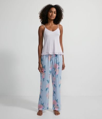 Pijama en Viscosa Floral con Blusa de Tirantes Finos y Pantalón 1