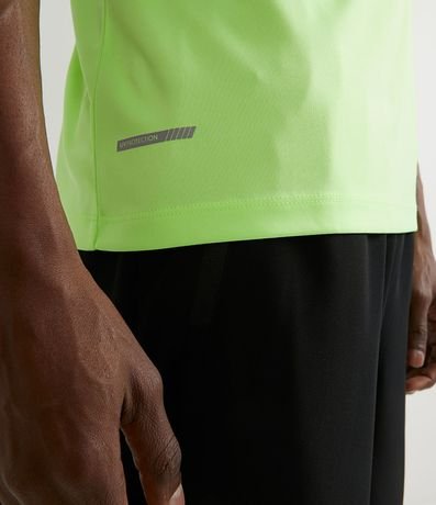 Remera Deportiva Básica en Tecnologia Dry con Manga Corta 3