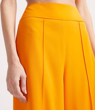 Pantalón Pantalona en Crepe con Recorte y Costura Contrastante en la Cintura 3