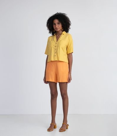 Short em Viscolino con Transeúnte Ancho y Banda 5