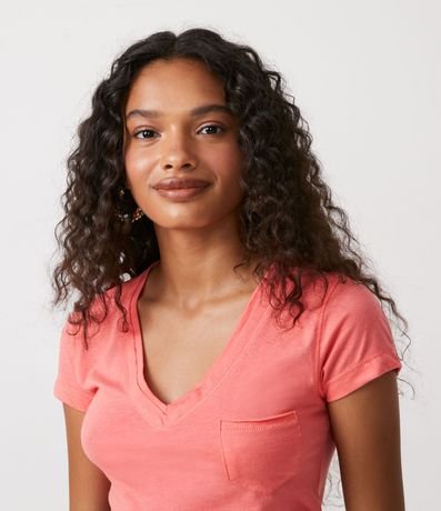 Blusa Básica en Algodón con Manga Corta y Bolsillo Pequeño 4