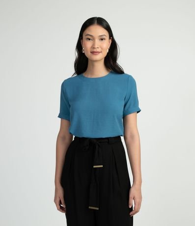 Blusa con Aberturas y Detalles de Pespuntes 1