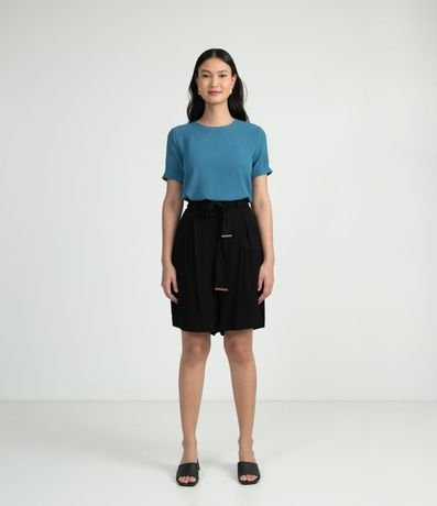 Blusa con Aberturas y Detalles de Pespuntes 6