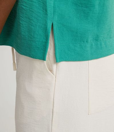 Blusa con Aberturas y Detalles de Pespuntes 5