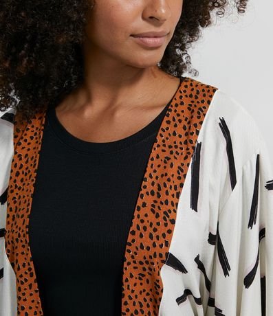 Bata Kimono Corto en Viscosa Estampado Pinceladas y Animal Print Jaguar 3