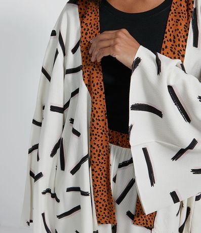 Bata Kimono Corto en Viscosa Estampado Pinceladas y Animal Print Jaguar 4