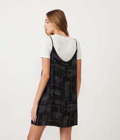 Vestido Corto en Viscosa con Estampado de Palabras Punteada y Blusa 3