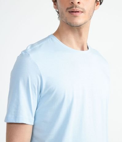 Remera Slim Básica en Algodón Peruano con Cuello Redondo 3