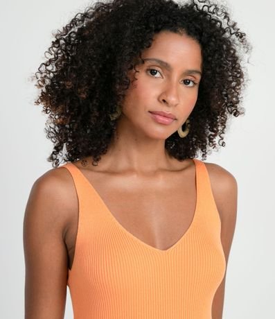 Blusa Musculosa en Punto Acanalado con Escote V 3