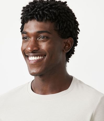 Remera Slim en Algodón con Textura Acanalada 4