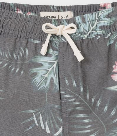 Bermuda Infantil en Sarga Estampado de Follaje - Talle 5 a 14 años 3