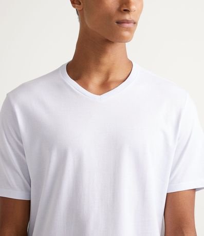 Remera Básica con Cuello V 3