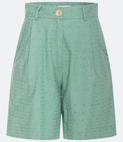 Bermuda en Laise con Botón Nacarado y Bolsillos