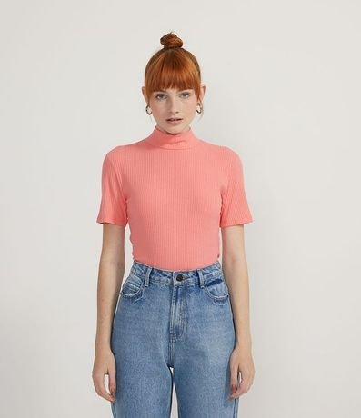 Blusa Lisa con Cuello Alto Mangas Cortas