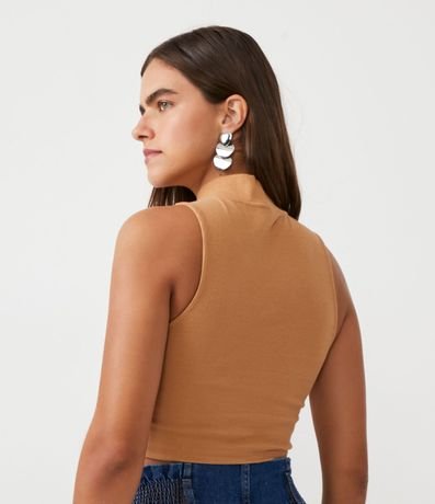 Blusa Cropped Básica sin Manga en Algodón con Cuello Alto 3