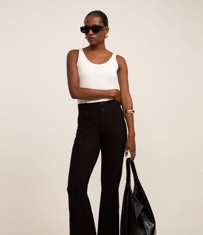 Pantalón Flare Básica en Viscosa con Botones y Cintura Ancha 2