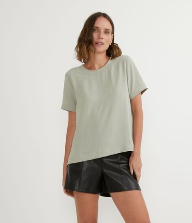 Blusa con Aberturas y Detalles de Pespuntes 2