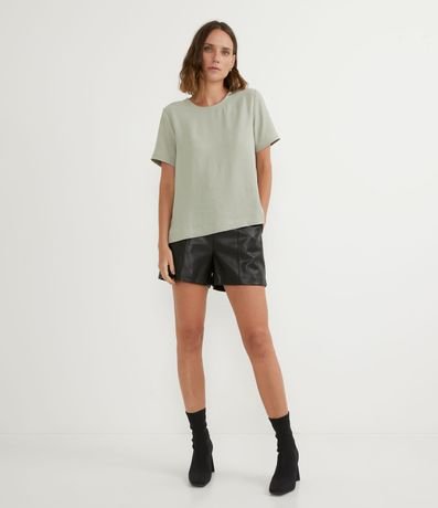 Blusa con Aberturas y Detalles de Pespuntes 8