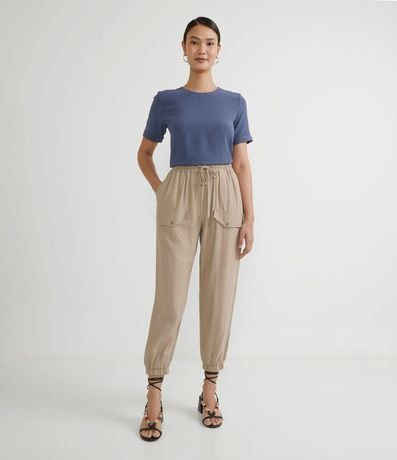 Blusa con Aberturas y Detalles de Pespuntes 6