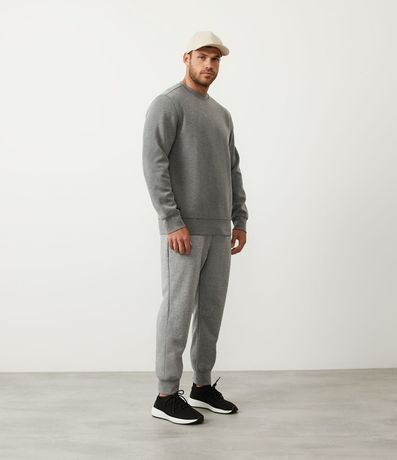 Buzo Deportivo con Cuello Redondo y Etiqueta Aplicada 6