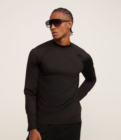 Remera Deportiva Térmica con Cuelo Alto y Manga Larga