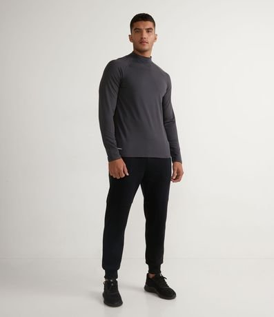 Remera Deportiva Térmica con Cuelo Alto y Manga Larga 6