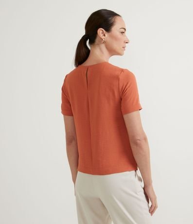 Blusa con Aberturas y Detalles de Pespuntes 2