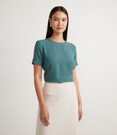 Blusa con Aberturas y Detalles de Pespuntes 1
