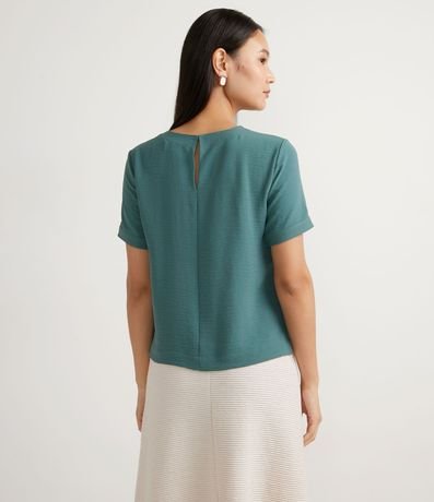 Blusa con Aberturas y Detalles de Pespuntes 2