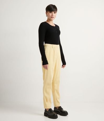 Pantalón Baggy en Terciopelo con Detalles en Recortes 1