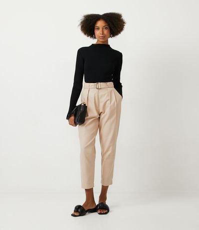 Blusa Básica en Tejido de Punto Acanalada con Cuello Alto 2