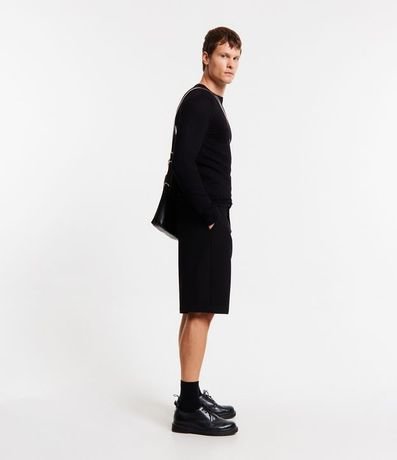 Suéter en Viscosa con Textura en Rayas Verticales 5