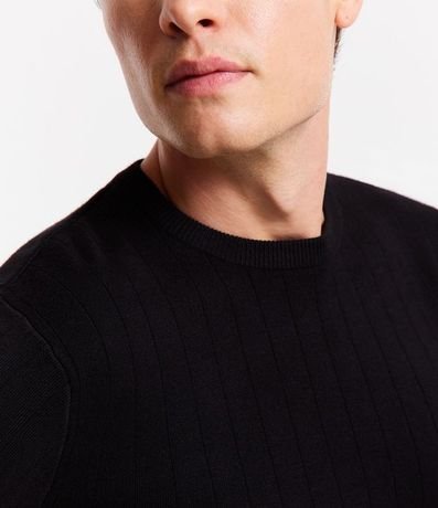 Suéter en Viscosa con Textura en Rayas Verticales 6