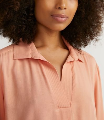 Camisa en Viscosa con Manga Larga y Escote V Pespuntado 3