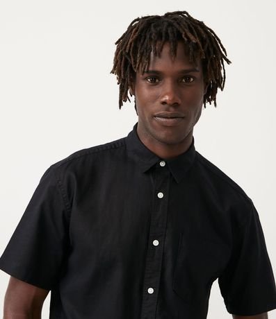 Camisa Comfort Básica en Lino con Bolsillo Delantero 5