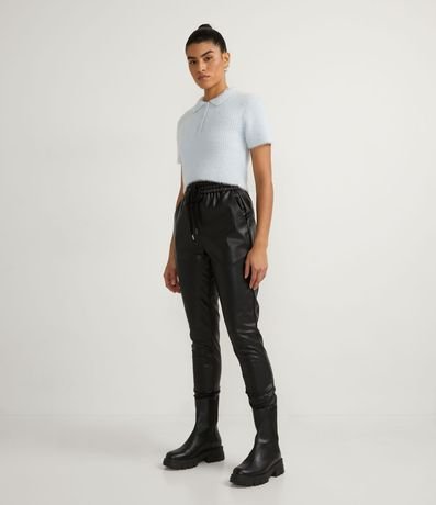 Pantalón Jogger en Material Sintético con Cintura Elástica y Amarre 5