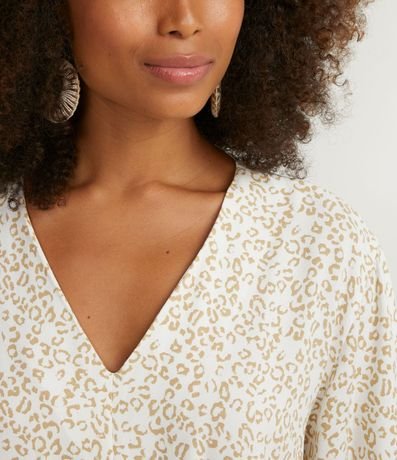 Blusa en Viscosa con Estampado Animal Print Jaguar y Amarre en la Barra 3