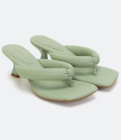 Sandalia con Tacón Mediano y Tira Puff 2