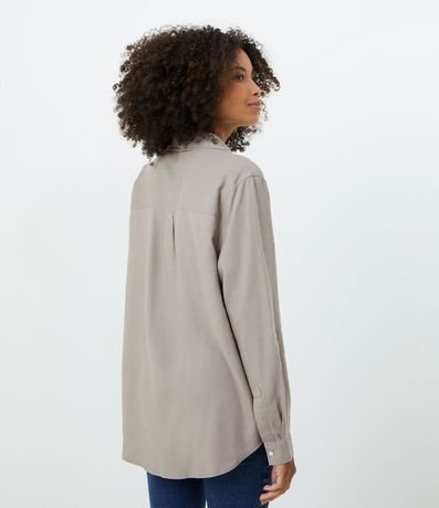 Camisa Básica en Viscolino con Barra Mullet 3