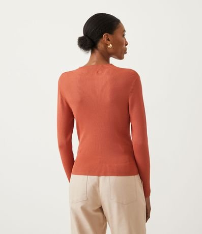 Blusa Básica en Tejido de Punto Acanalada con Cuello Alto 5