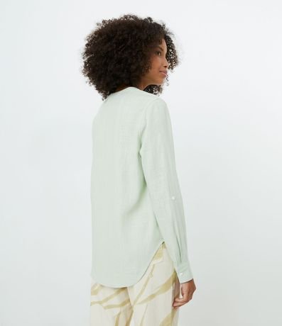 Camisa en Viscolino con Abotonado y Barra Mullet 3