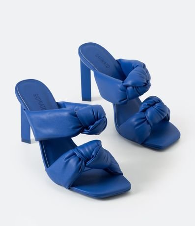 Sandália con Tacón Diferenciado y Tiras Abullonadas 3