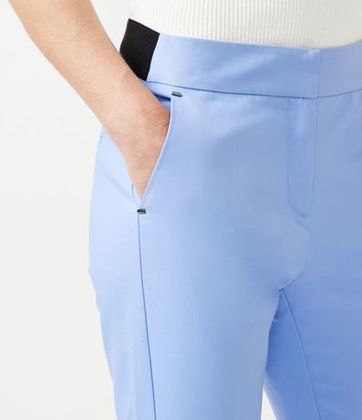 Pantalón Sastrería con Bolsillos Detanteros Sin Estampa 4
