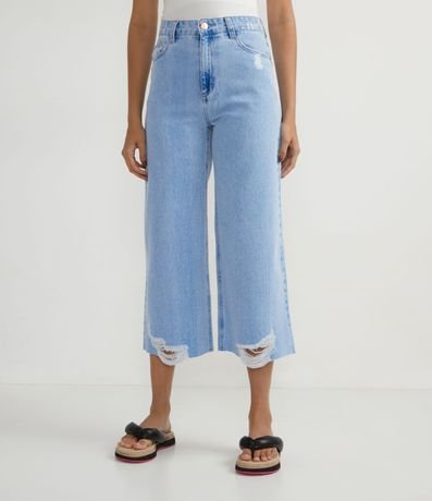 Pantalón Pantacourt  en Jeans con Desgastes en la Barra